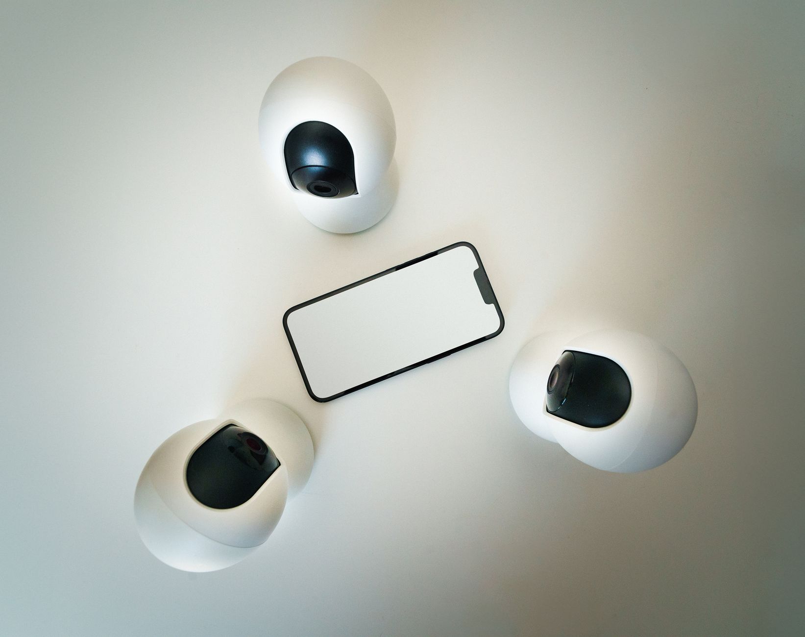 Google Home device with AI integration